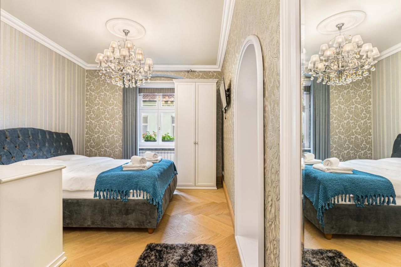 Krone Apartment Braşov Esterno foto