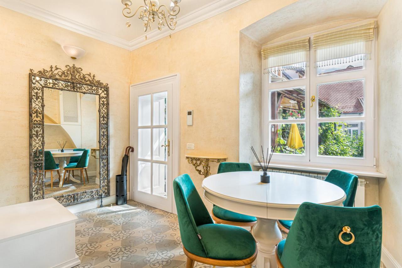 Krone Apartment Braşov Esterno foto