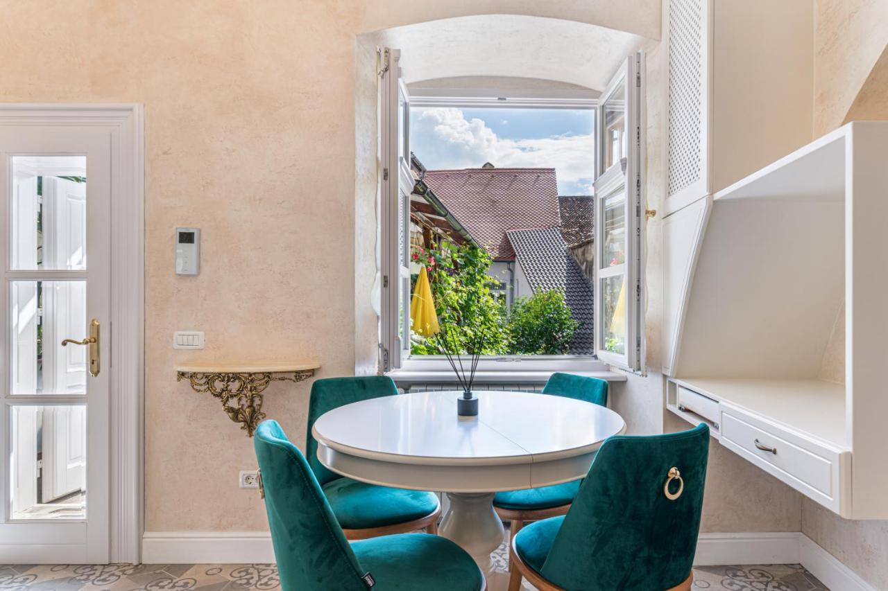 Krone Apartment Braşov Esterno foto